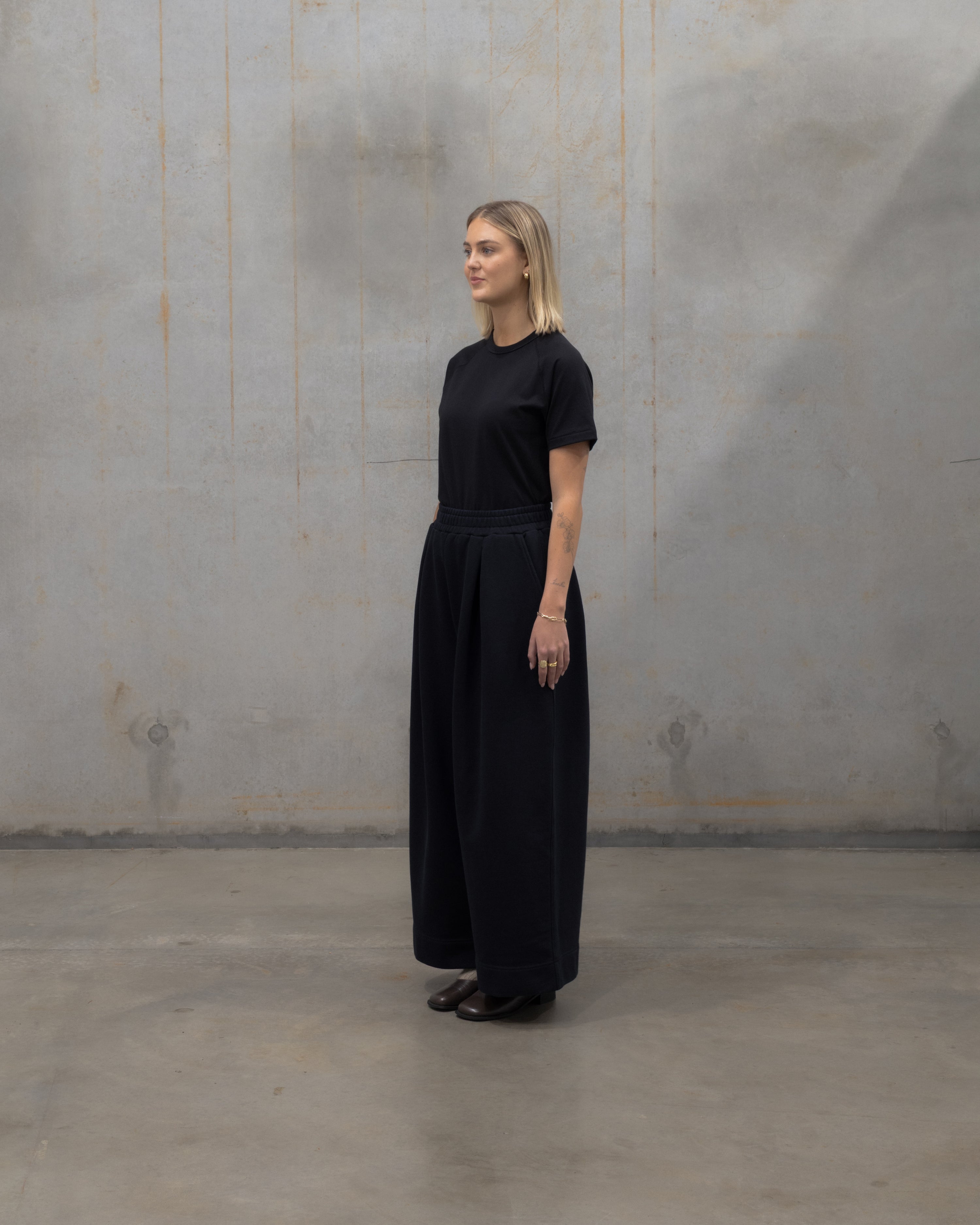 [ Hans ] Double Pleated Terry Trouser / Onyx