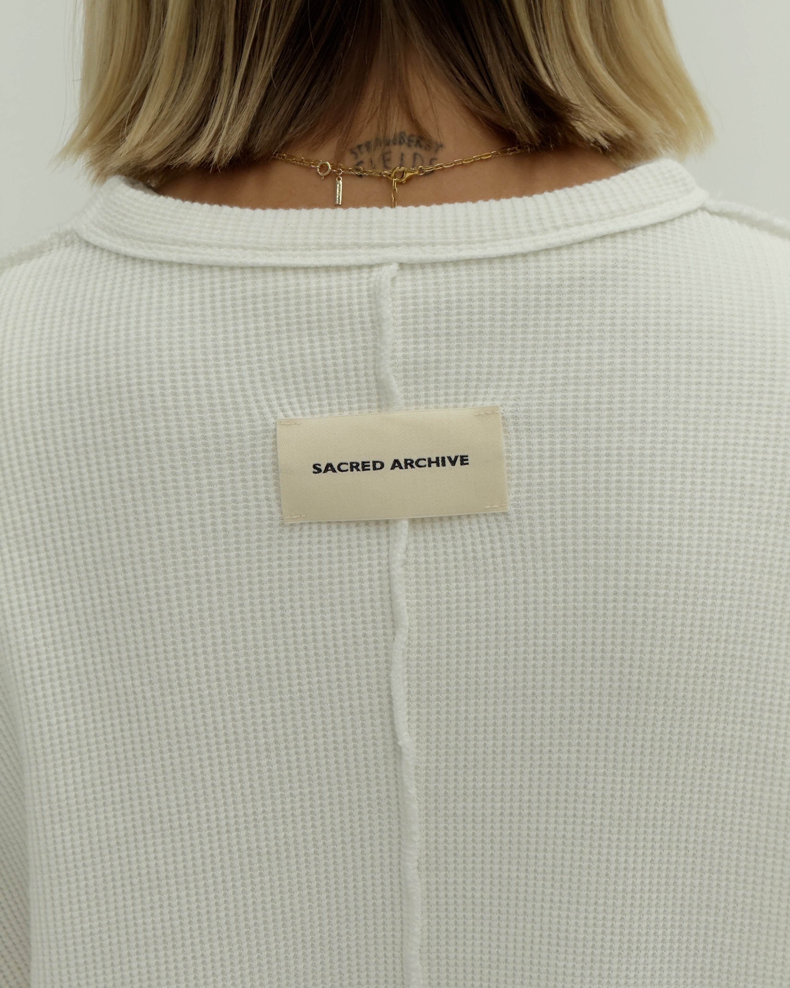 Jill ] Waffle Knit T-shirt / Bone – Sacred Archive