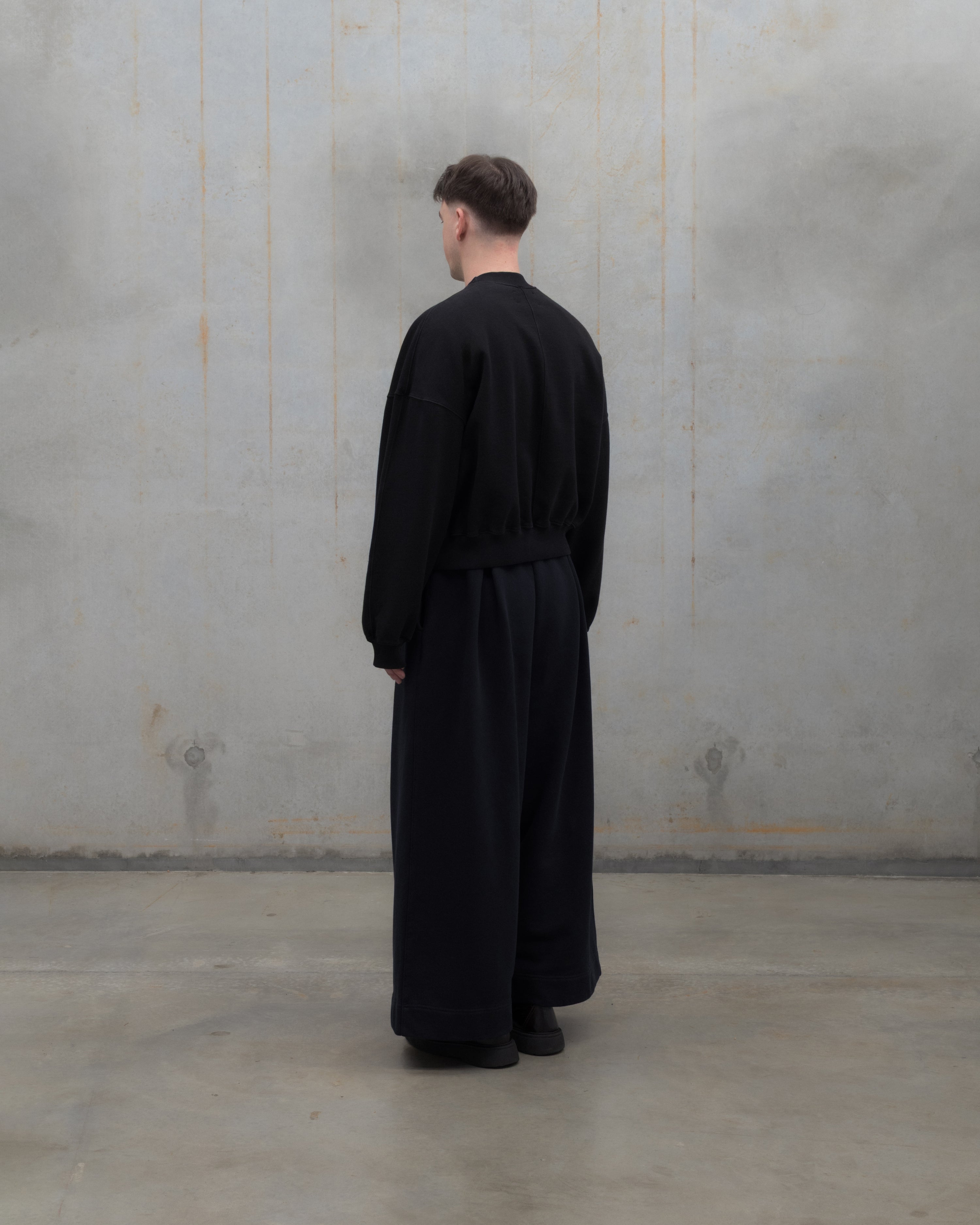 [ Uniform ] Crewneck Jumper / Soft Black