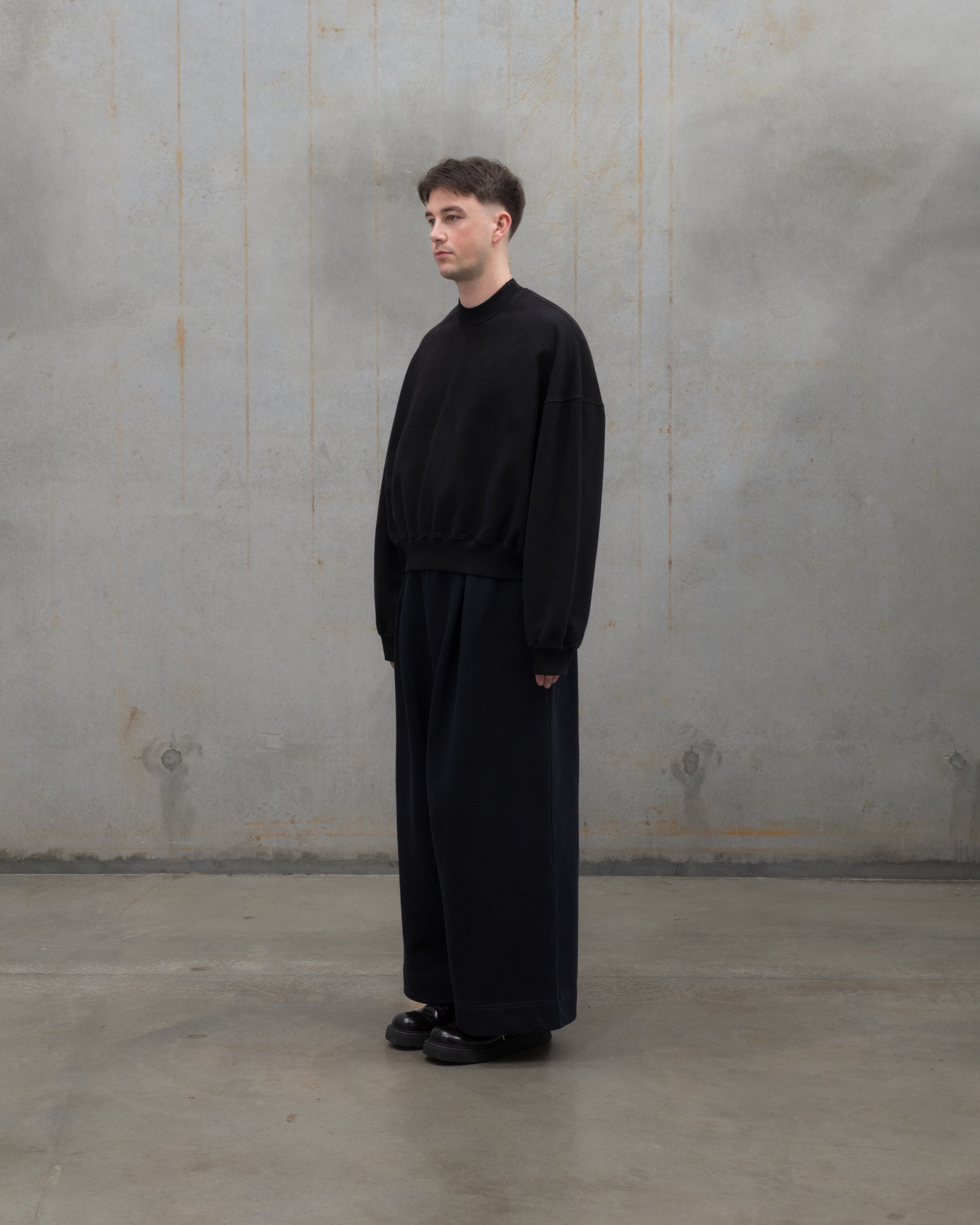 [ UNIFORM ] Crewneck Jumper / Soft Black