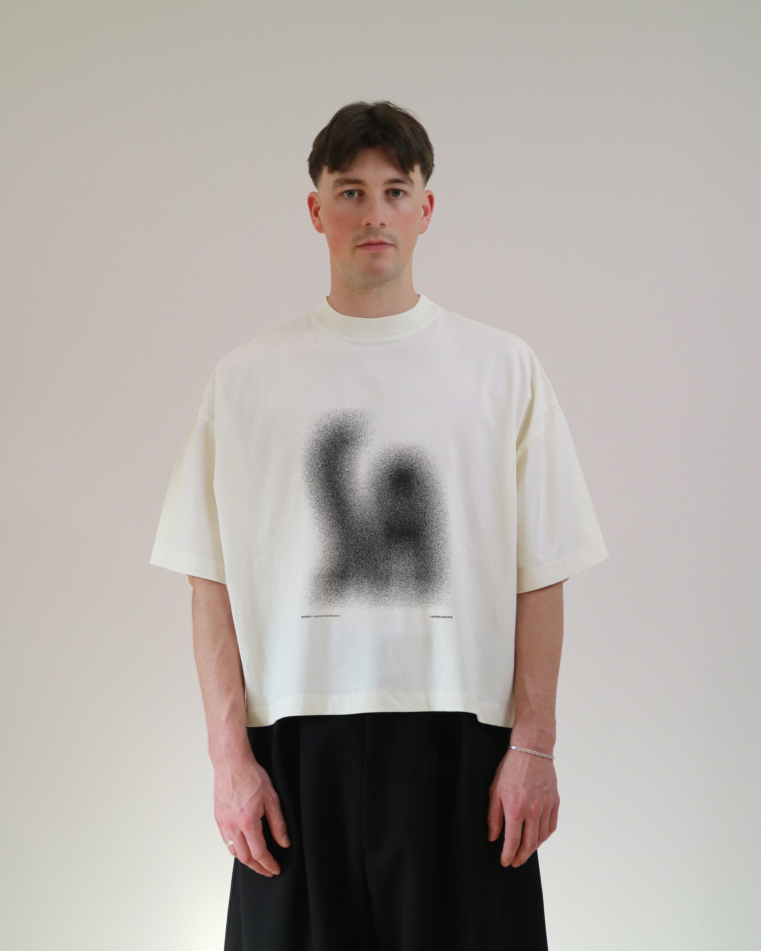 [Source] T-shirt / Off White